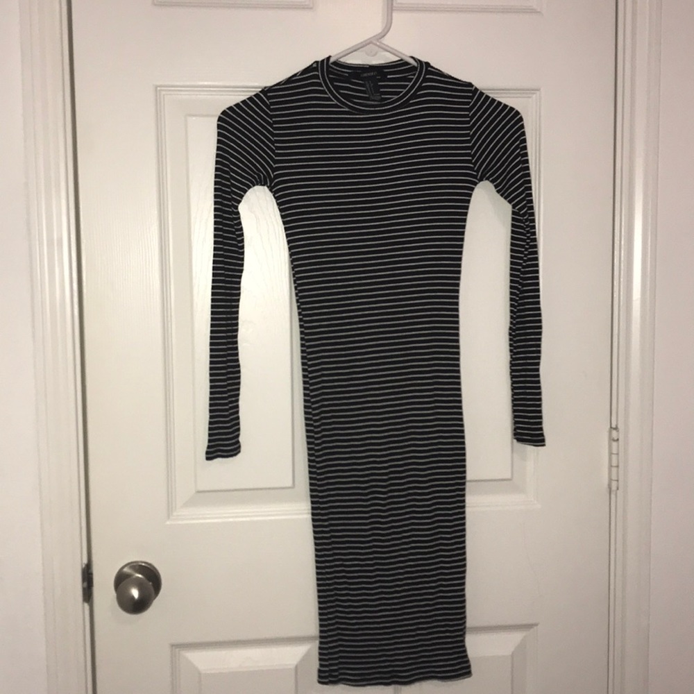 Women’s Long sleeved tight dress